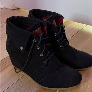 High heeled black boots madpole brand